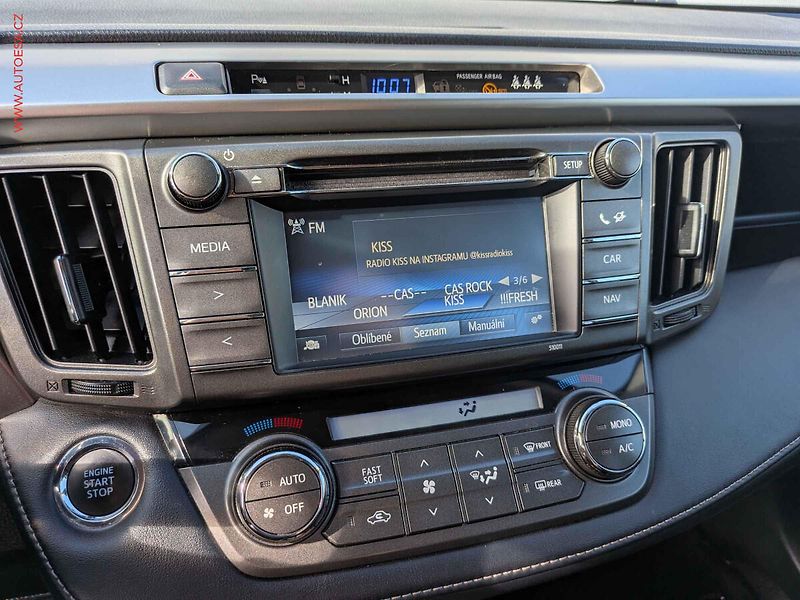 Toyota RAV4 (2015) 2.0 VVT-i 4x4, ČR, servis - fotka 14 z 16