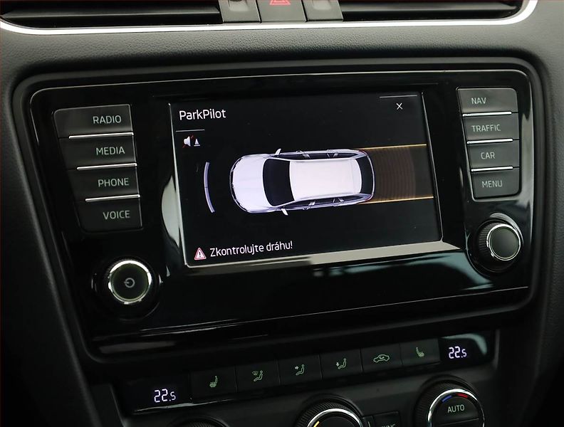 Škoda Octavia (2016) Edition 1.6 TDI, Automat - fotka 14 z 19