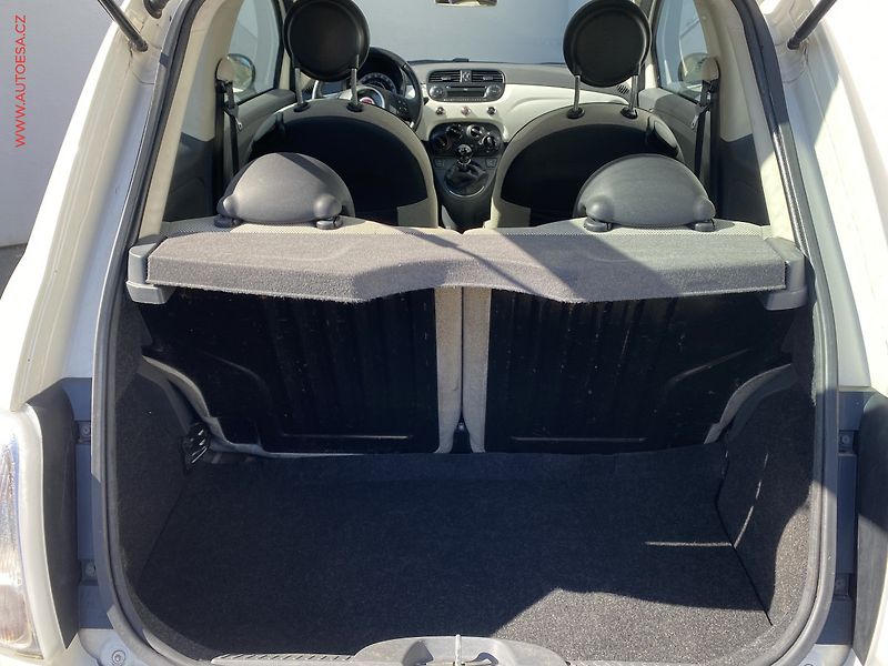 Fiat 500 (2011) 1.2i, Lounge, panor - fotka 7 z 15