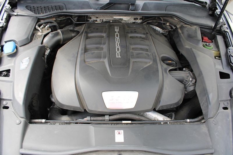 Porsche Cayenne 3,0 TDI 4x4 Webasto N.Rozvody - fotka 25 z 25