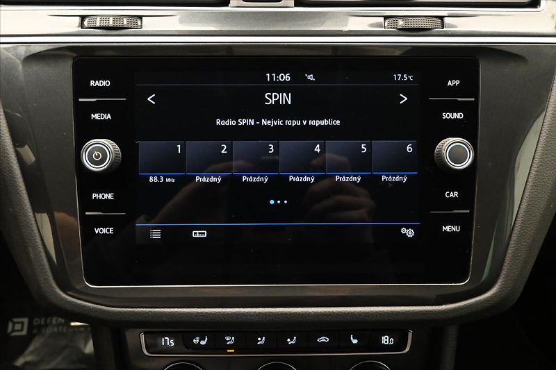 Volkswagen Tiguan 2,0 TDI 110 kW DSG iQ.DRIVE Zá - fotka 19 z 30