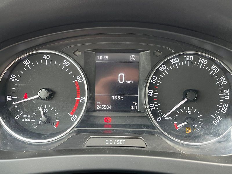 Škoda Rapid (2017) 1.2 TSI 81kW Ambition - fotka 8 z 22