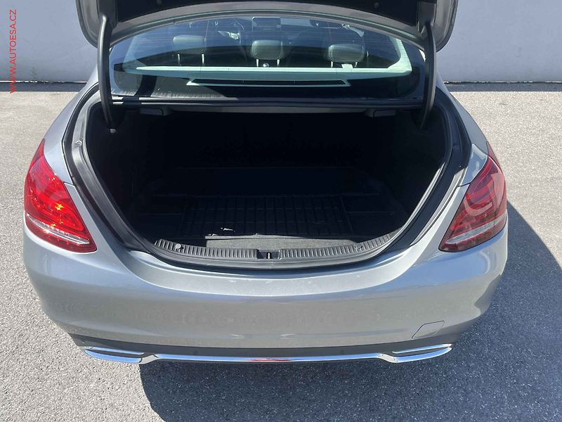 Mercedes-Benz Třídy C (2015) C 180, servis.kniha - fotka 7 z 15