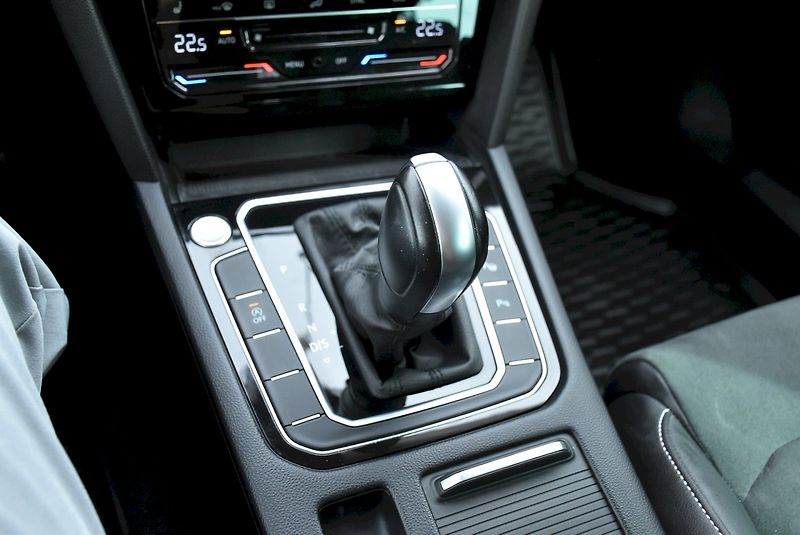 Volkswagen Passat (2023) ELEGANCE 2,0 TDI 110kW DSG - fotka 25 z 35