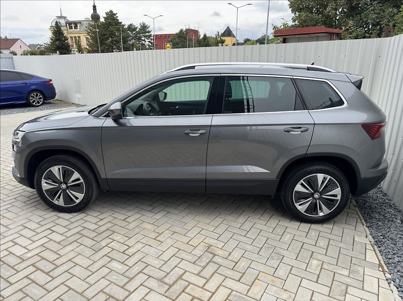 Škoda Karoq 2,0 TDI DSG STYLE DPH 1.maj ČR - fotka 4 z 50