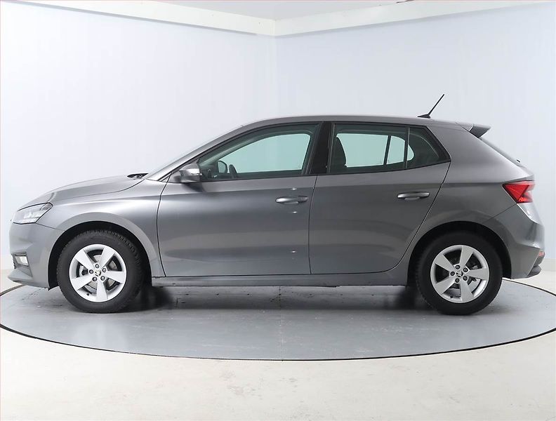 Škoda Fabia (2023) Ambition 1.0 TSI, Serv.kniha - fotka 3 z 14