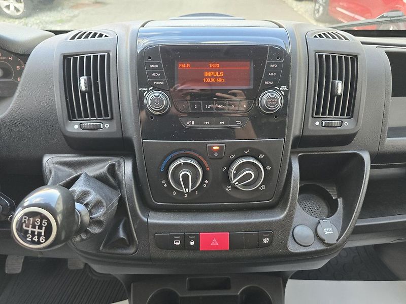 Citroën Jumper L1H1 2,2HDI 88kW - DPH - fotka 11 z 20