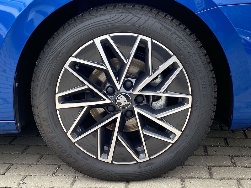 Škoda Octavia (2025) Combi 1.5 TSI DSG Sportline - fotka 34 z 38
