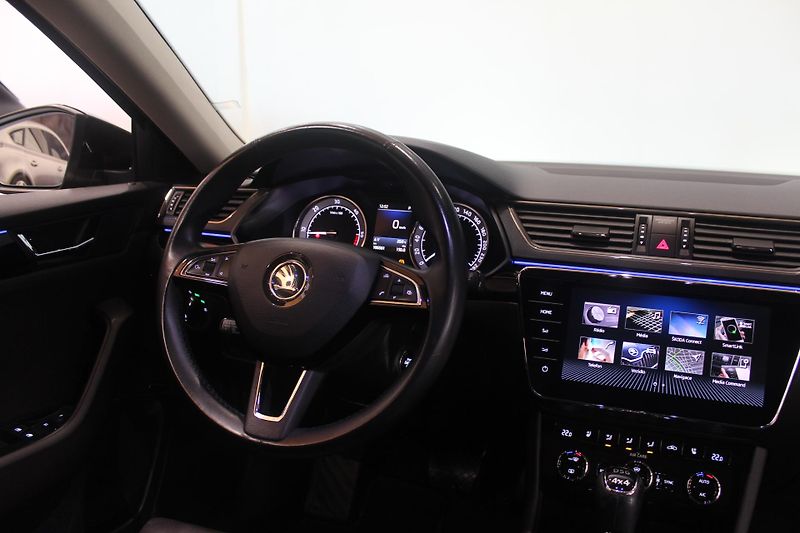 Škoda Superb (2017) 2.0TDI DSG 4x4 L&K  - fotka 27 z 41