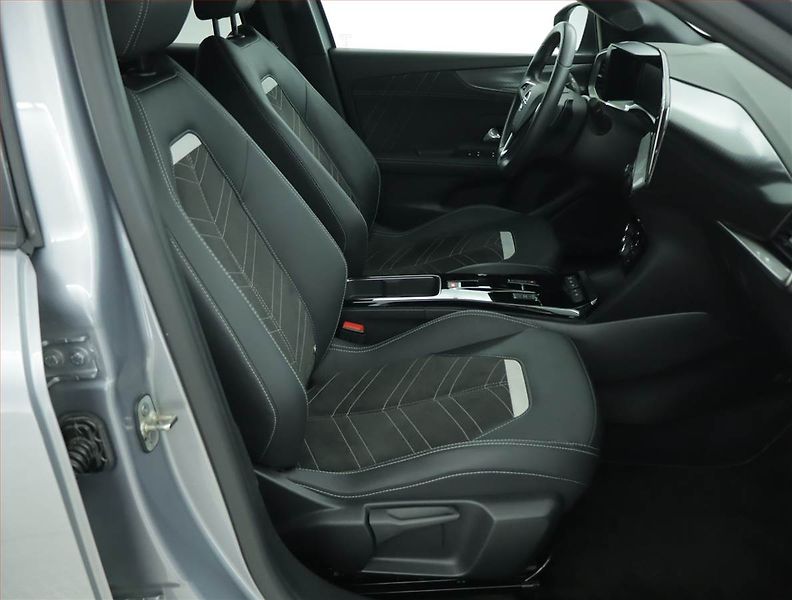 Opel Mokka (2021) 1.2 Turbo, Automat, Kůže, Navi - fotka 9 z 16