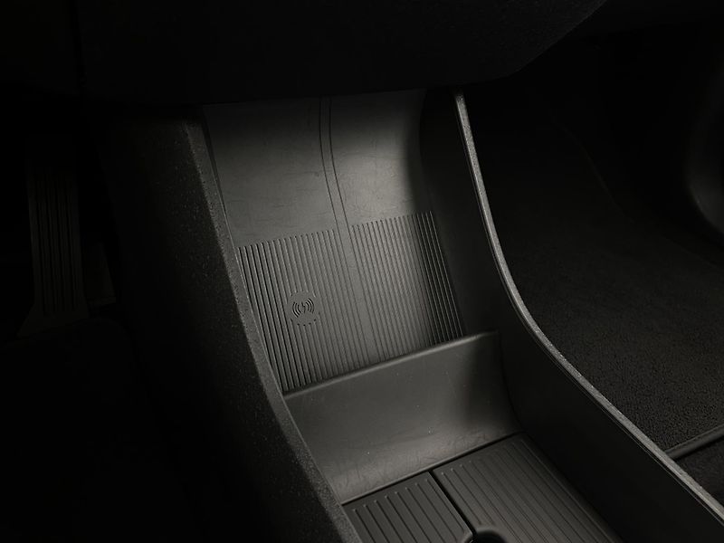 Volvo EX30 TWIN AWD ULTRA CZ 1.maj. - fotka 24 z 66