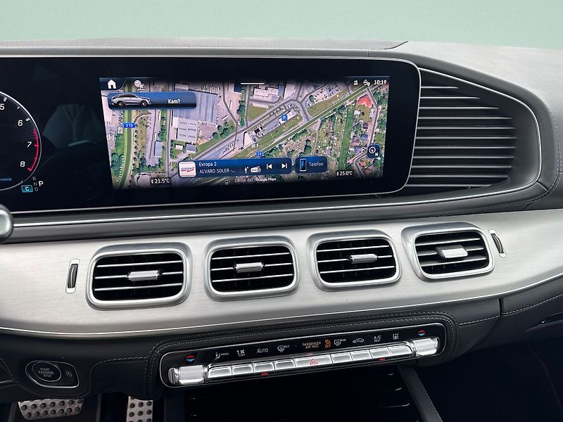 Mercedes-Benz GLE 4MATIC+ - fotka 16 z 23
