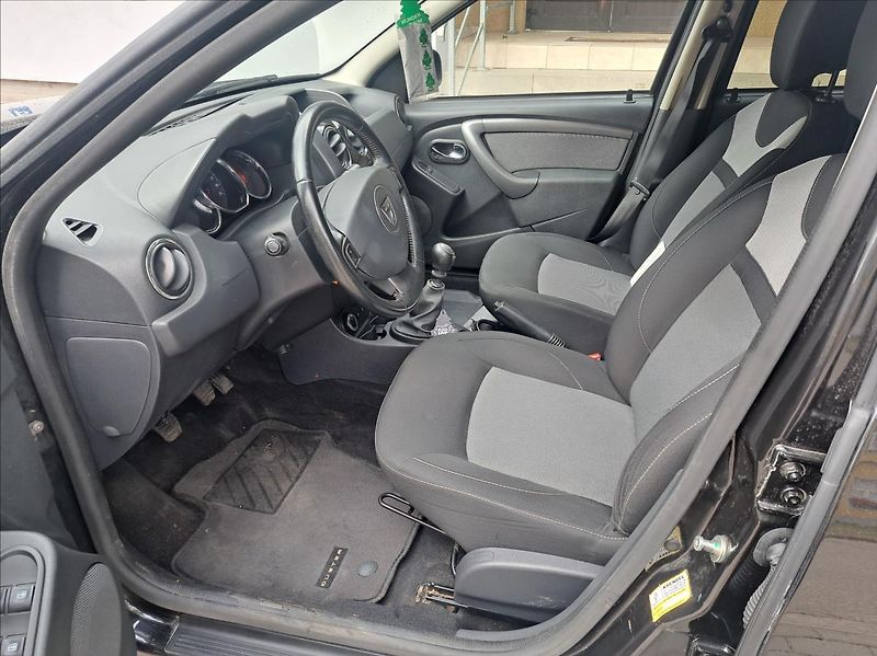 Dacia Duster 1,5 dCi Black edition - fotka 20 z 48