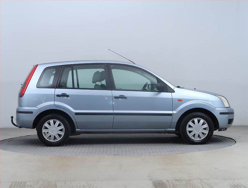 Ford Fusion (2005) 1.6 TDCi, nová STK, Tažné - fotka 6 z 13