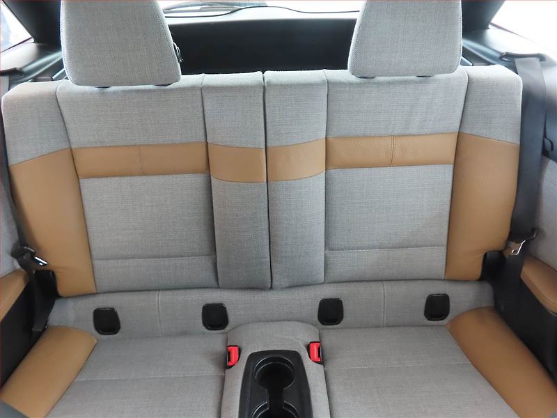 BMW i3 (2016) 60Ah REX, Automat, Tempomat - fotka 10 z 15