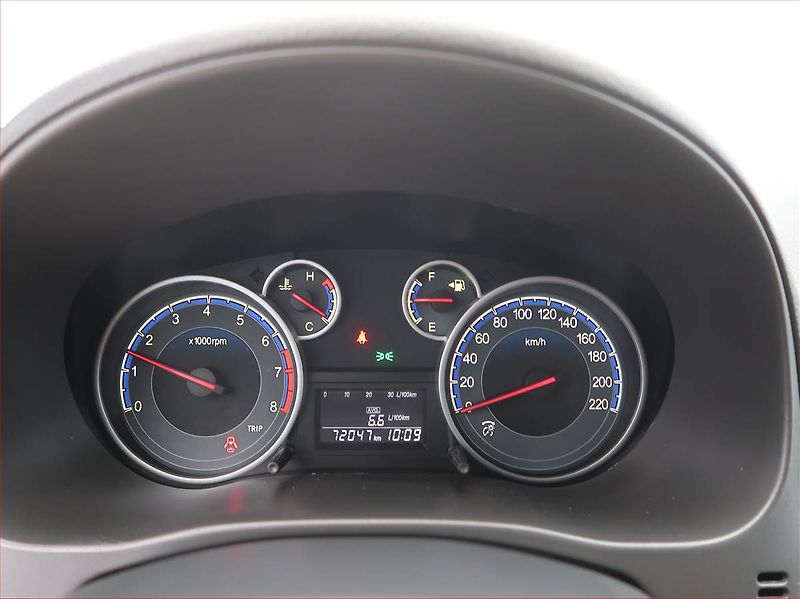 Suzuki SX4 (2010) 1.5 VVT, Serv.kniha - fotka 9 z 13