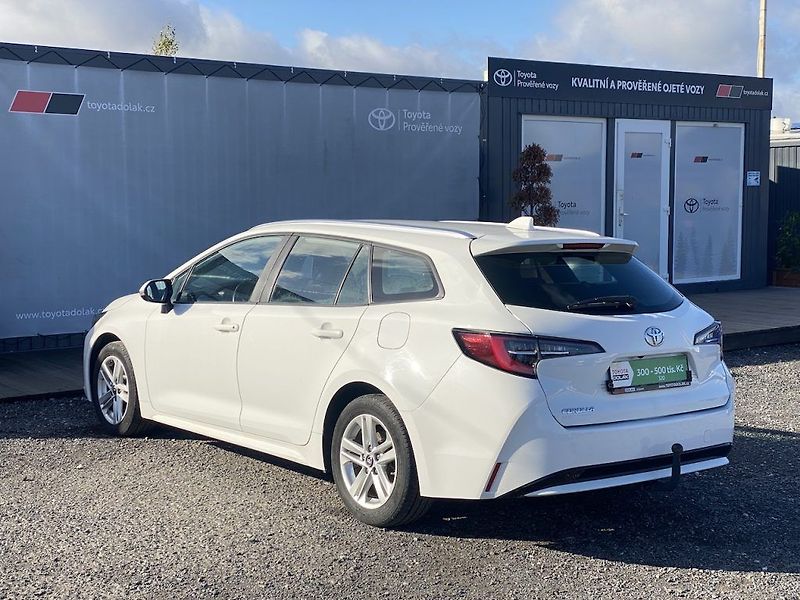 Toyota Corolla 1.2iT, ČR-1m, Comfort, DPH - fotka 5 z 15