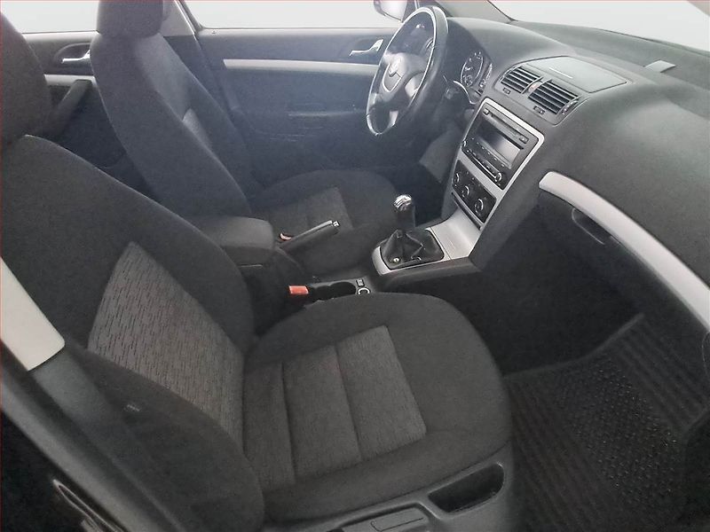 Škoda Octavia (2010) 1.2 TSI, ČR,1.maj, Serv.kniha - fotka 9 z 18