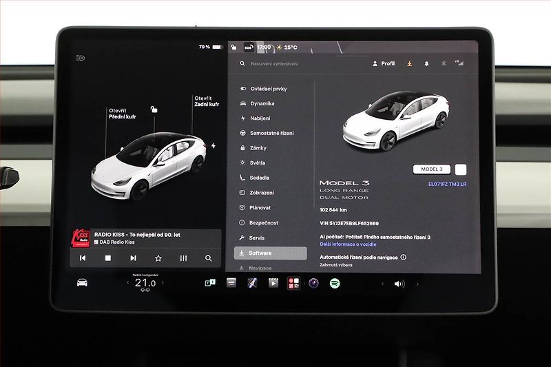 Tesla Model 3 (2020) Long Range 4WD 78kWh, SoH 83% - fotka 18 z 19