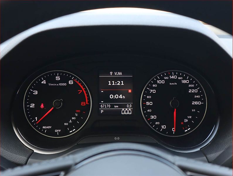 Audi Q2 (2017) 1.4 TFSI, Automat, Serv.kniha - fotka 11 z 23