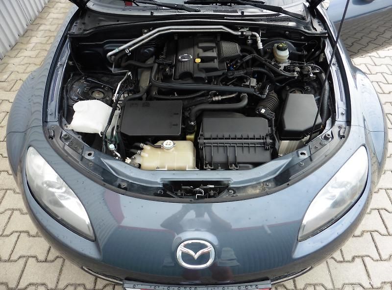 Mazda MX-5 NC 1.8i Roadster Coupé 1.maj. - fotka 15 z 15