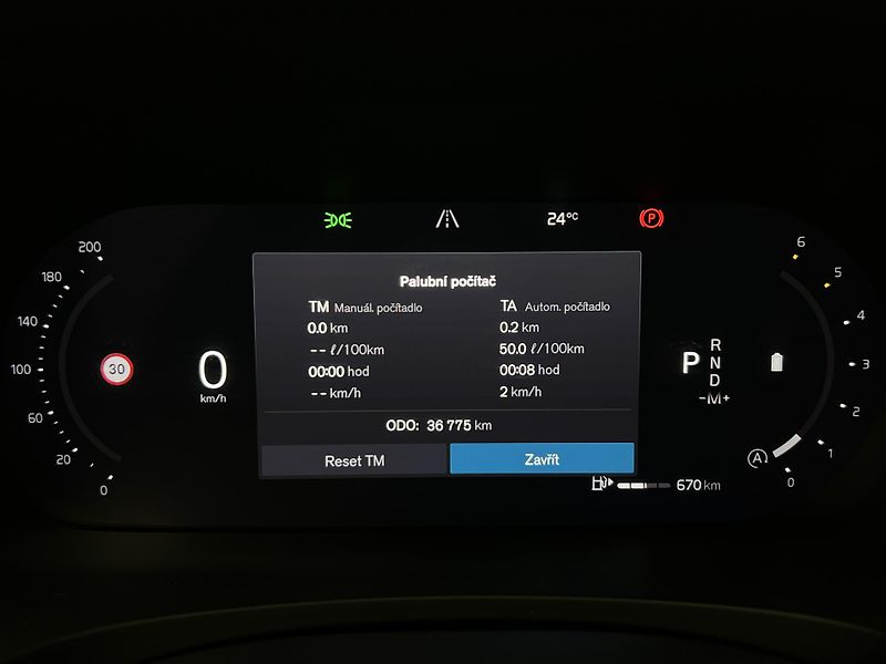 Volvo V90 CC B4 AWD BRIGHT PLUS AUT CZ - fotka 23 z 45