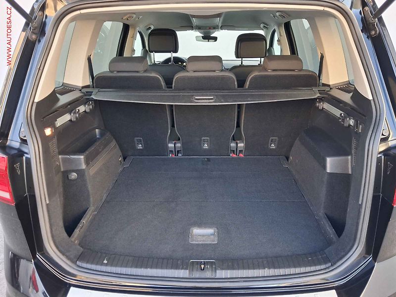 Volkswagen Touran (2018) 1.5 TSi, Highline, DSG, LED - fotka 7 z 19