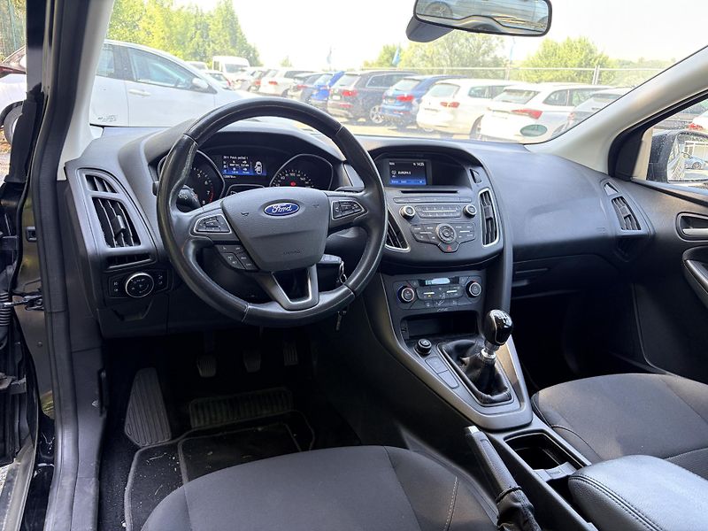 Ford Focus 1.0 EcoBoost   - fotka 7 z 29