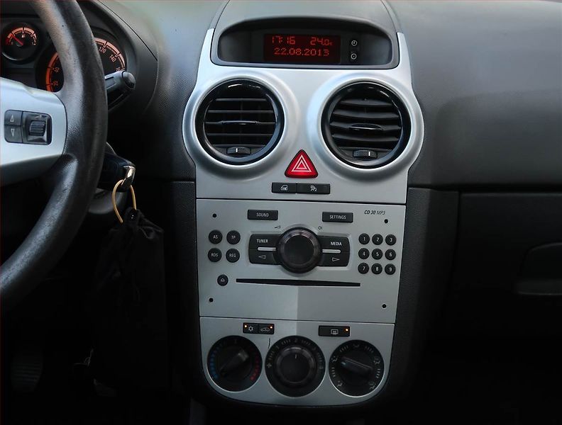 Opel Corsa (2013) 1.0, Serv.kniha, Tempomat - fotka 12 z 15