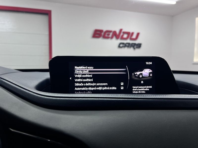 Mazda CX-30 2.0i Skyactiv-G 110 kW Bose - fotka 33 z 38