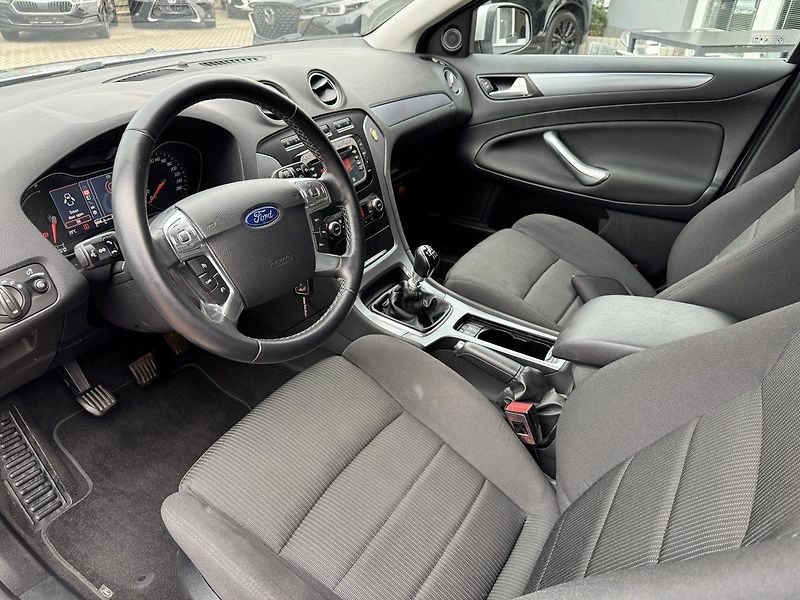 Ford Mondeo (2013) 1.6i EcoBoost Titanium Xenony - fotka 24 z 50