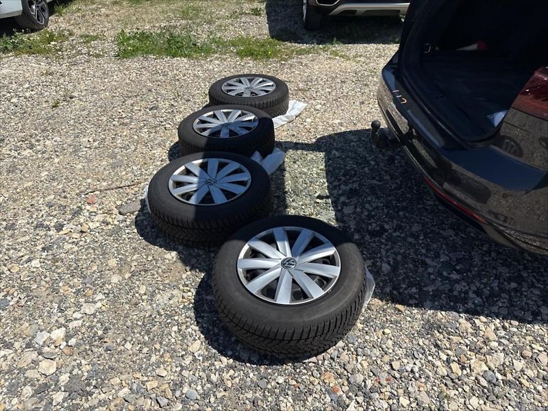 Volkswagen Passat 2,0 TAŽNÉ,IQ LIGHT,KAMERA - fotka 9 z 10
