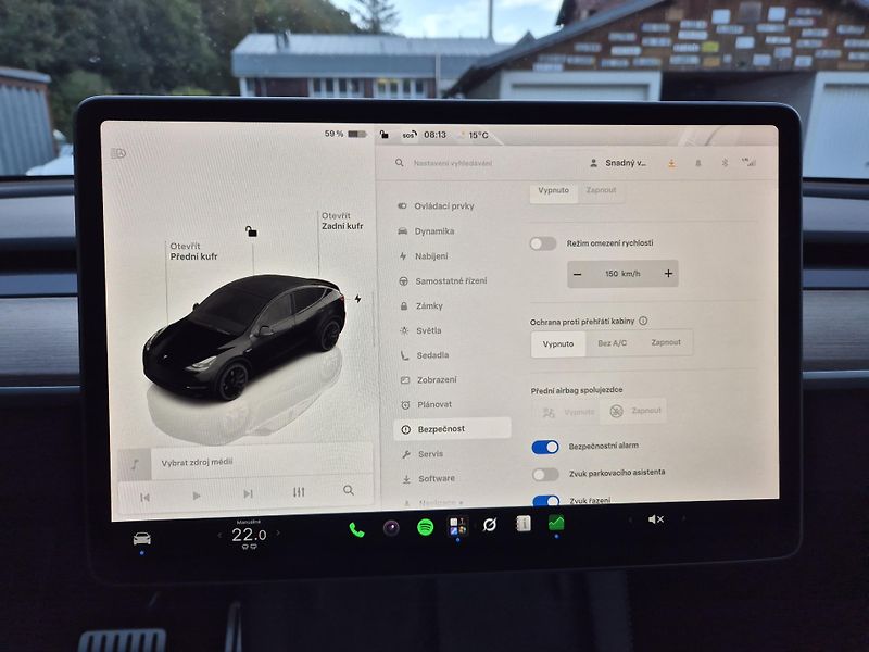 Tesla Model Y ZAMLUVENO !  393kw 21ALU 93,0% - fotka 26 z 48