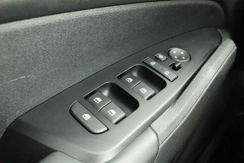 Kia Sportage (2023) Exclusive 1.6 T-GDI - fotka 10 z 16