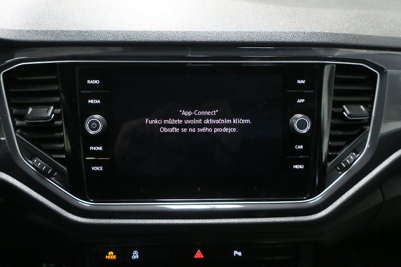 Volkswagen T-Roc (2019) Sport 1.5 TSI 110 kW manuál - fotka 27 z 47