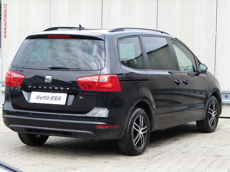 Seat Alhambra (2013) 2.0 TDi 7míst, servis.kniha - fotka 4 z 21
