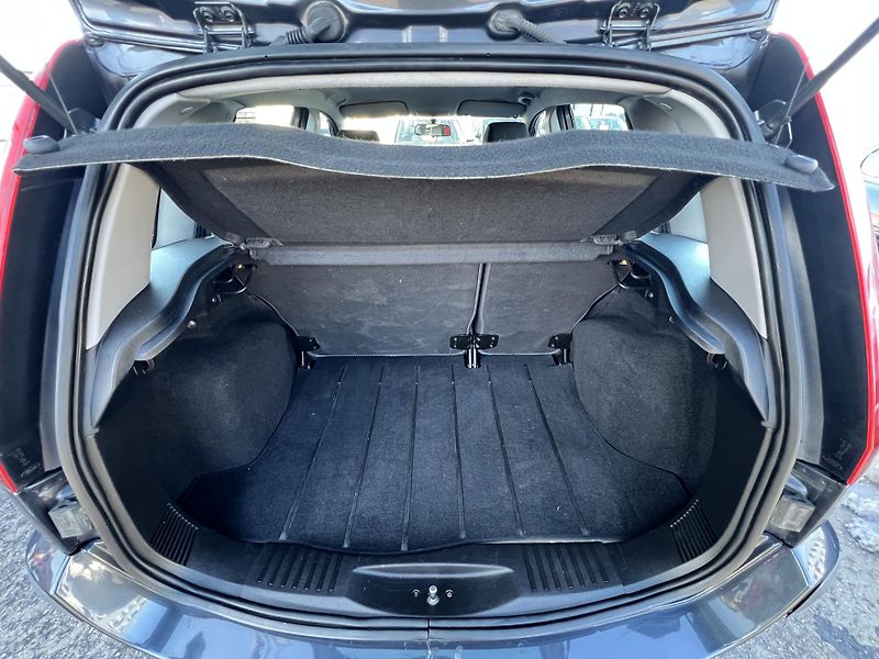 Ford Fusion 1.4i 16v KLIMATIZACE  ABS - fotka 21 z 32