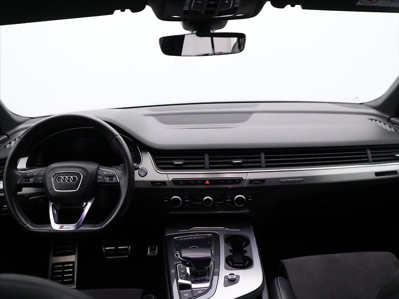 Audi Q7 3,0 TDI 200kW Quattro S-LINE - fotka 35 z 43