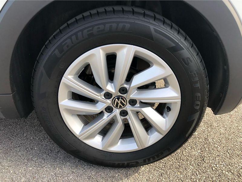 Volkswagen T-Cross 1,0 TSI - fotka 14 z 27