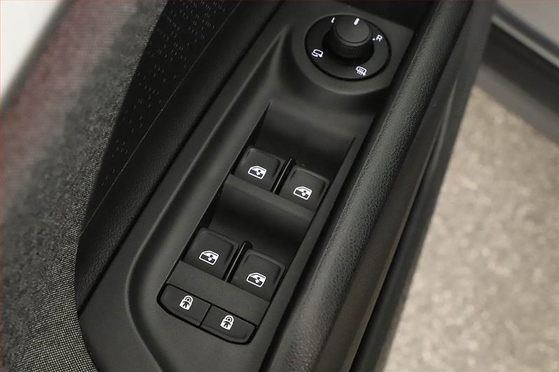 Škoda Enyaq (2023) iV 80x (82 kWh), SoH 93% - fotka 15 z 20