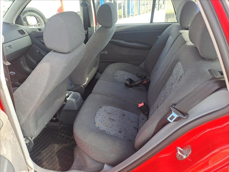 Škoda Fabia 1,4 MPI - fotka 6 z 12