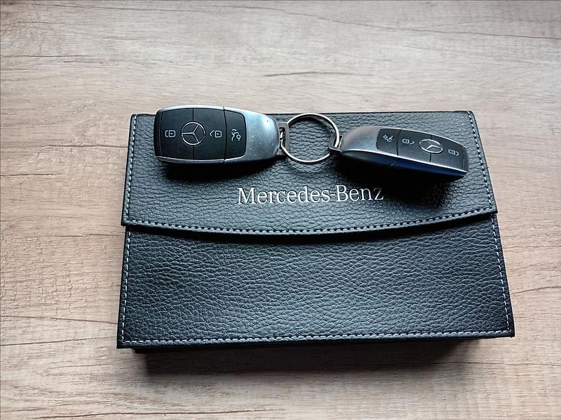Mercedes-Benz GLC 2,0 300d,180kw,AMG,ČR,PANORAMA - fotka 38 z 39