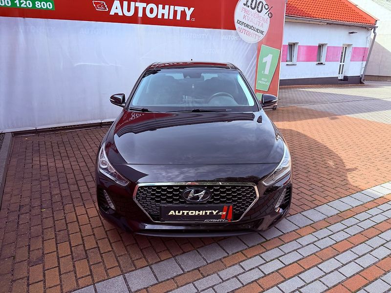 Hyundai i30 1.4 T-GDi All Inclusive - fotka 2 z 33