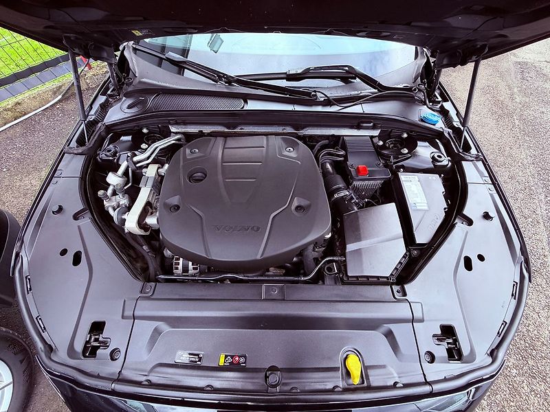 Volvo S90 D5 AWD Inscription Aut., ČR - fotka 31 z 32
