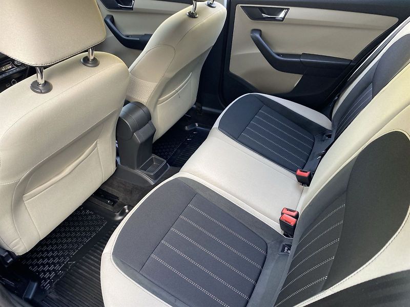 Škoda Fabia (2018) Combi 1.0 TSI Style Plus - fotka 6 z 33