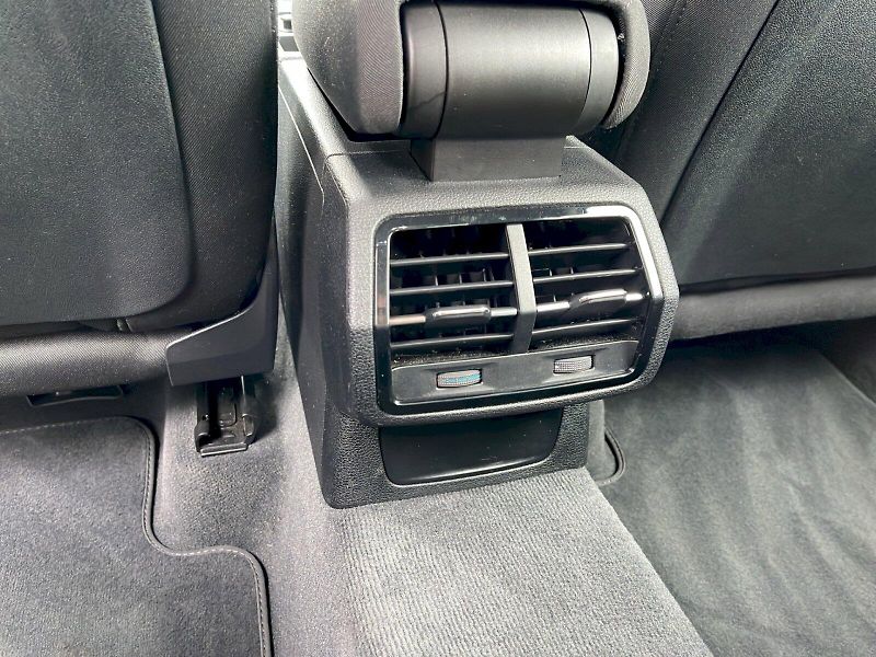 Audi Q3 (2023) 35 TFSI 110 kW S-Line S-tronic - fotka 26 z 33