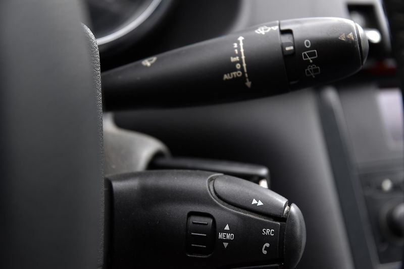 Peugeot 3008 2.0 HDi 6st,DKLIMA,TEMP,TZ,ALU - fotka 12 z 37