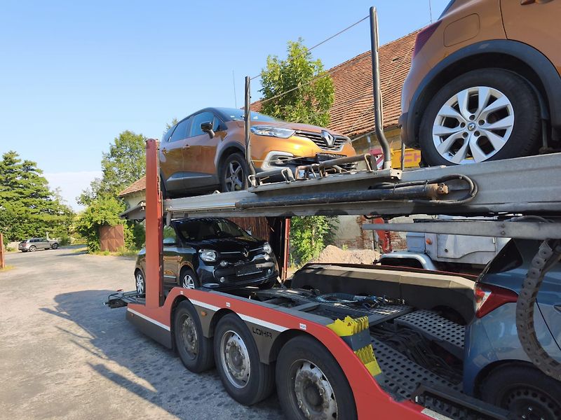Renault Captur (2019) Collection 1.3TCe-zadáno! - fotka 31 z 41