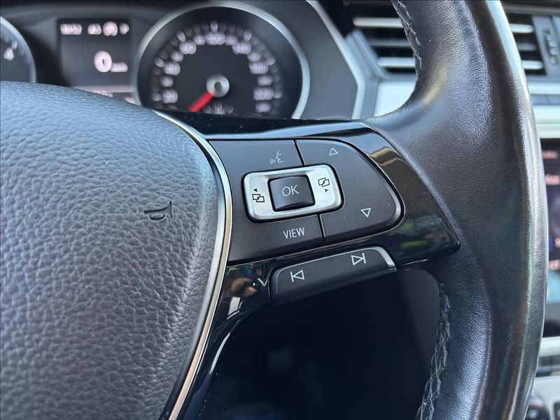 Volkswagen Passat 2,0 TDI 140kW DSG Comfortline - fotka 26 z 41