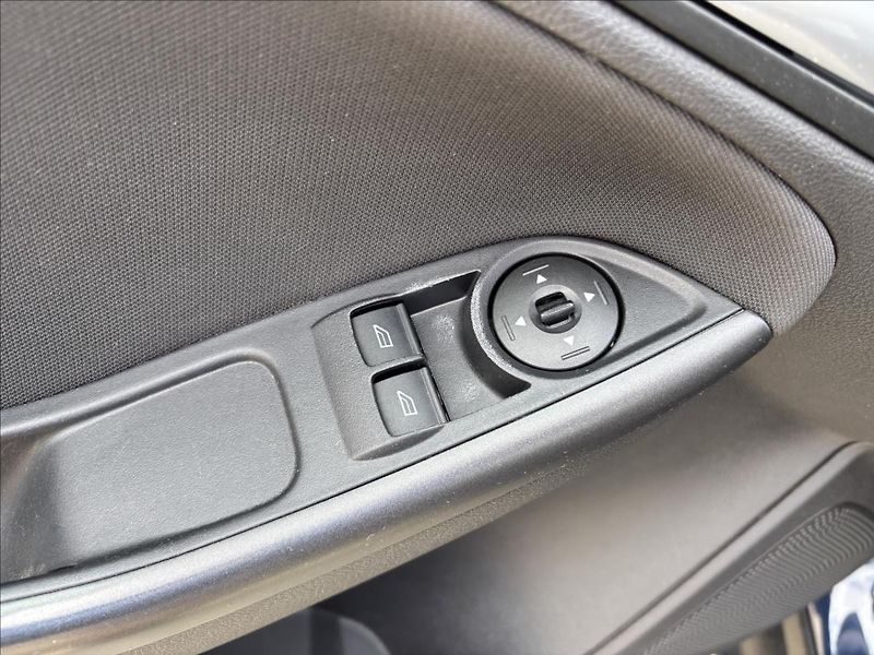 Ford Focus 1,6 Trend 1.6 Duratec Ti-VCT - fotka 19 z 33